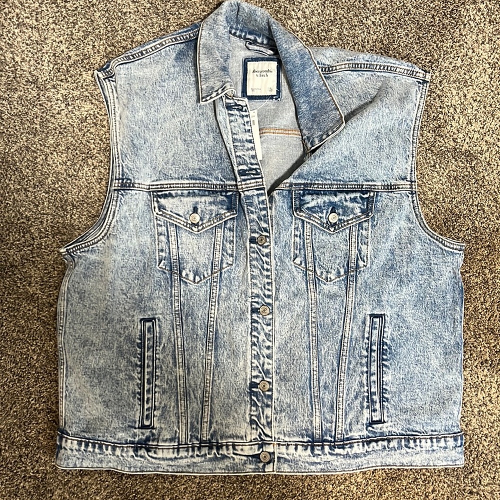 Abercrombie & Fitch denim vest